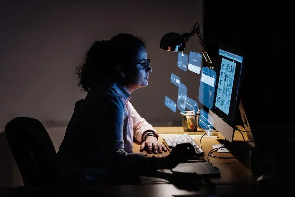 woman in front of a computer